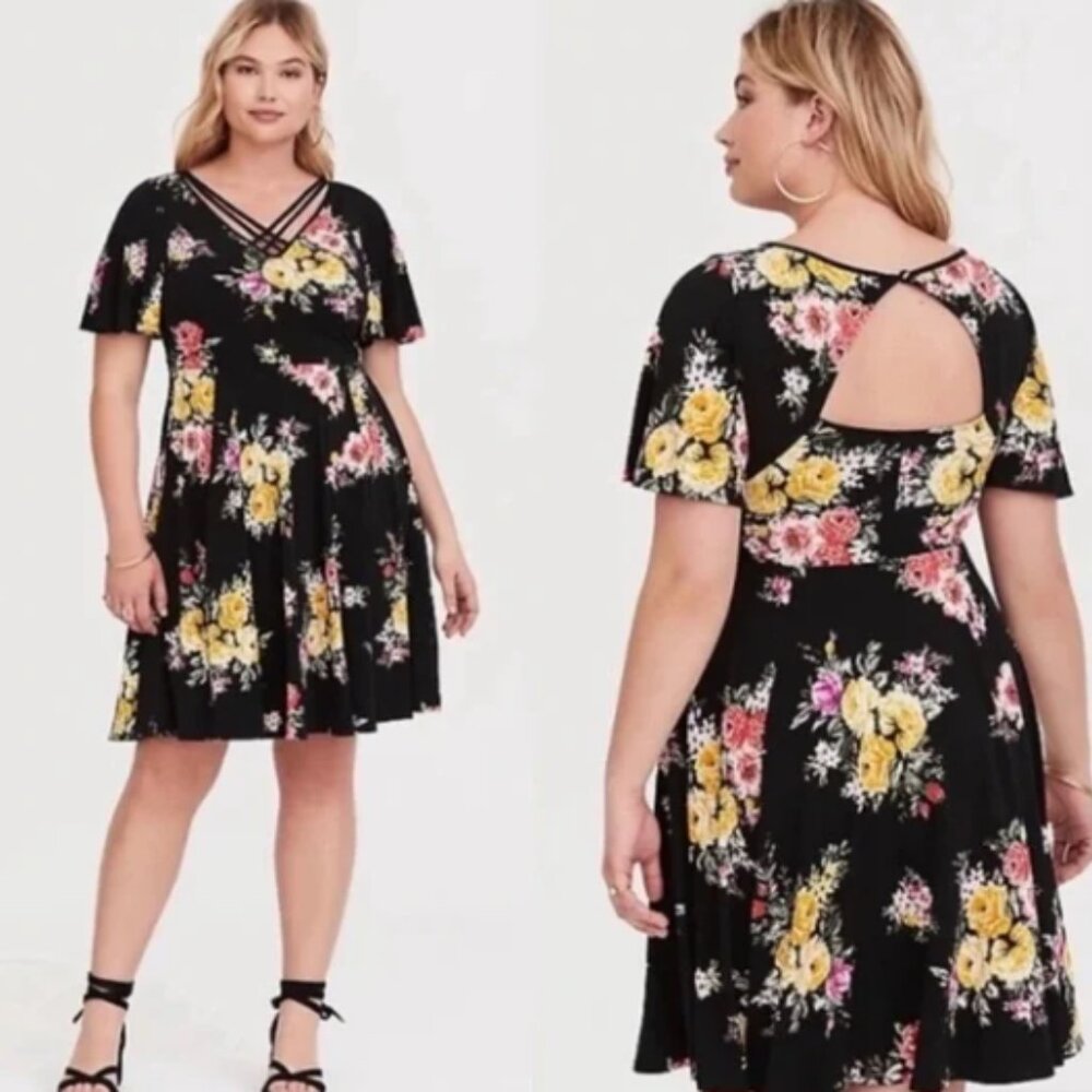 Torrid Size 1 Floral Dress